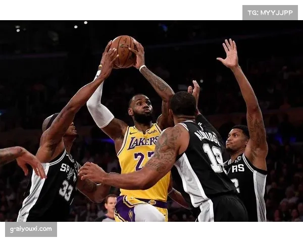 湖人肯纳德加盟补强外线 雷迪克战术体系获射手支持 湖人肯纳德加盟补强外线 雷迪克战术体系获射手支持