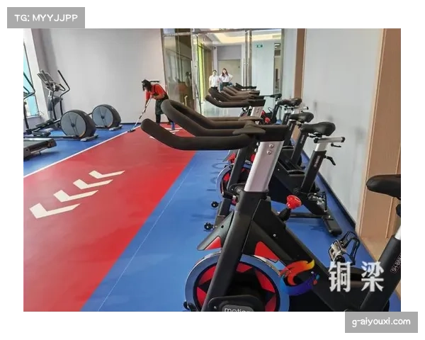 重庆铜梁龙防守组织严密 四后卫协防体系展现纪律性